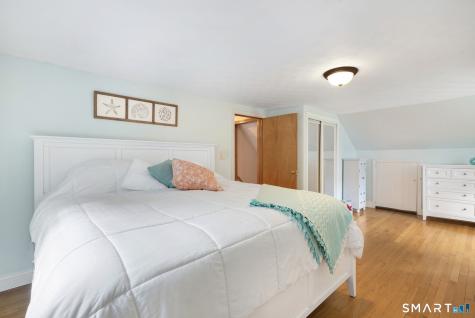 25 Fleetwood Road Bristol CT 06010