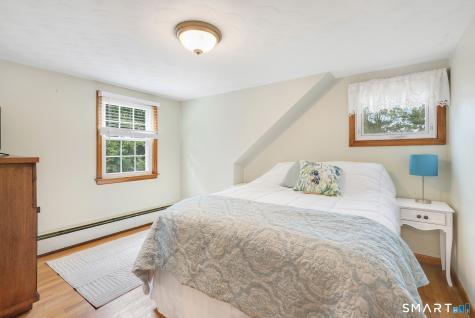 25 Fleetwood Road Bristol CT 06010