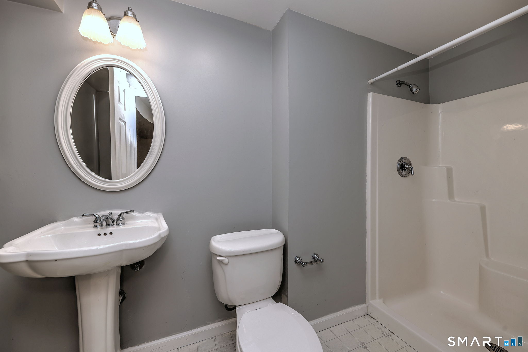 33 Acorn Lane Milford CT 06461