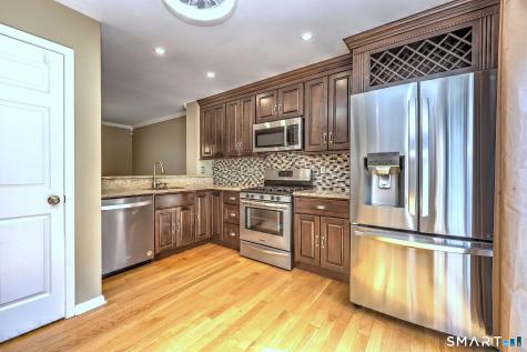 33 Acorn Lane Milford CT 06461