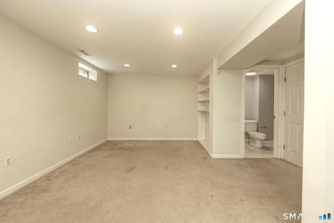 33 Acorn Lane Milford CT 06461