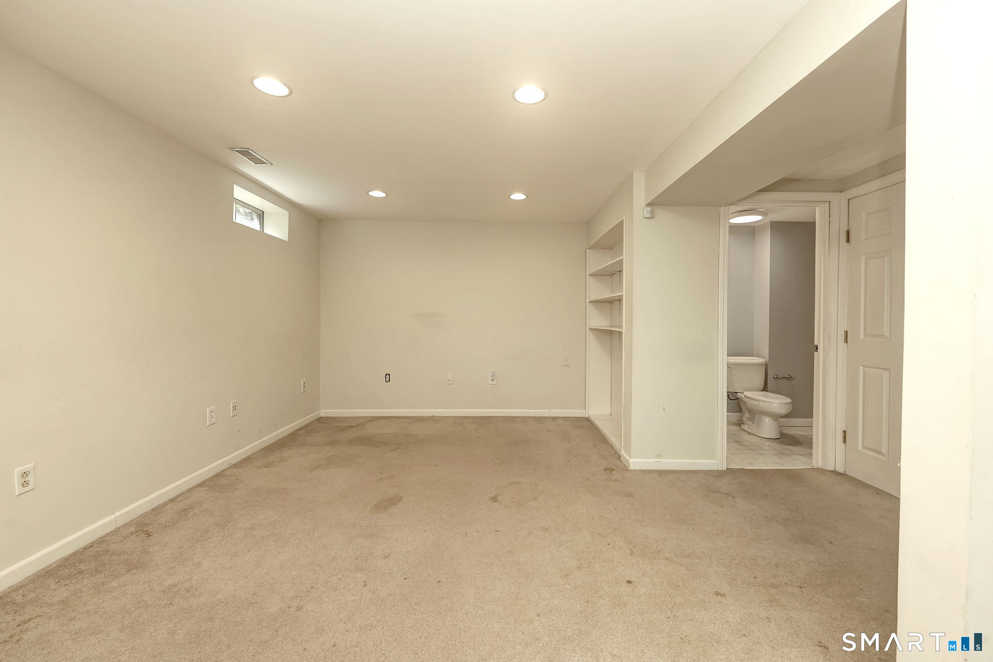 33 Acorn Lane Milford CT 06461