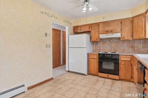 2 Madison Drive Newtown CT 06470