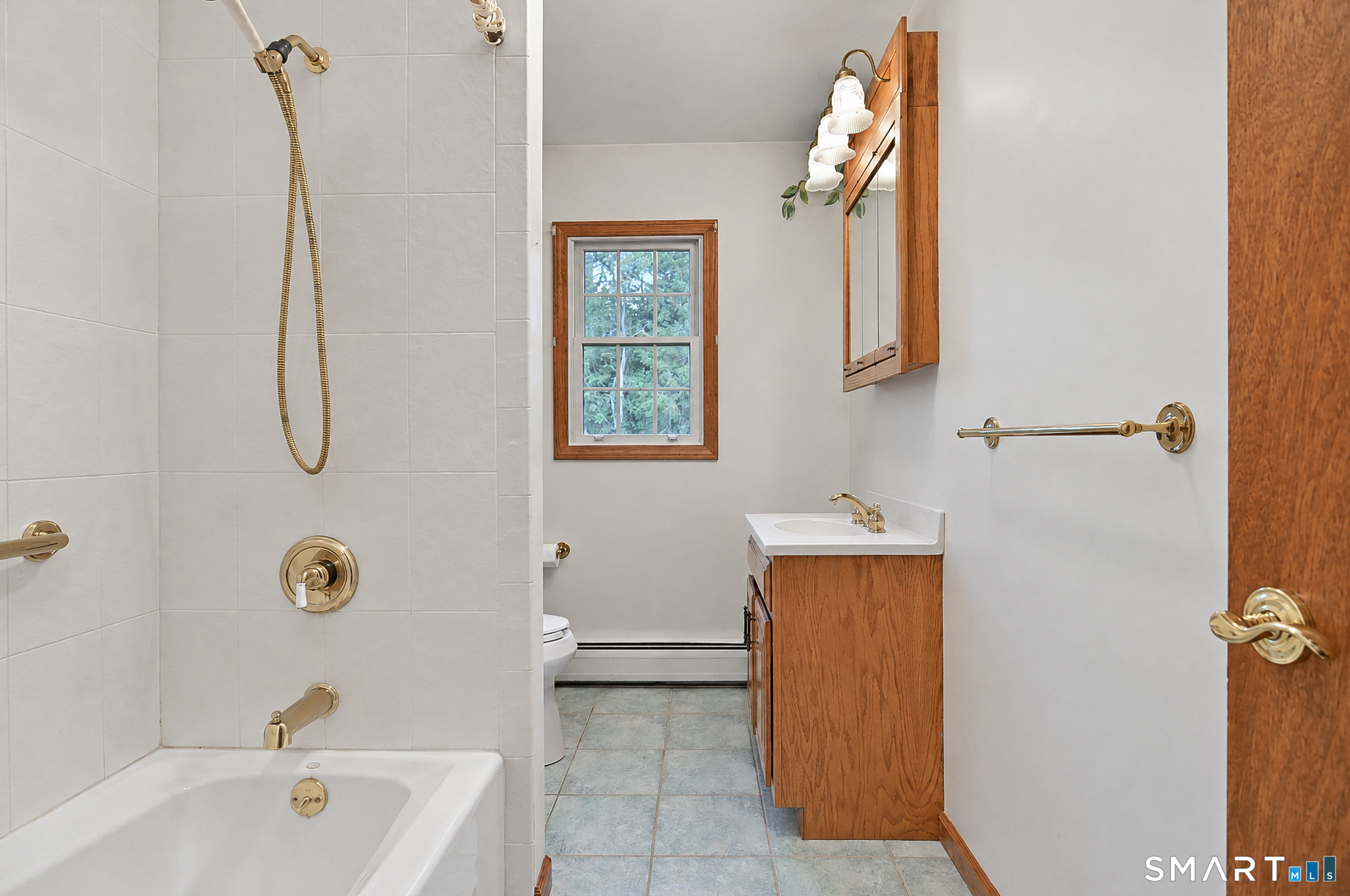 2 Madison Drive Newtown CT 06470