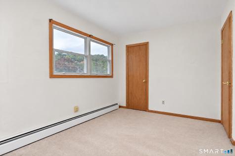 2 Madison Drive Newtown CT 06470