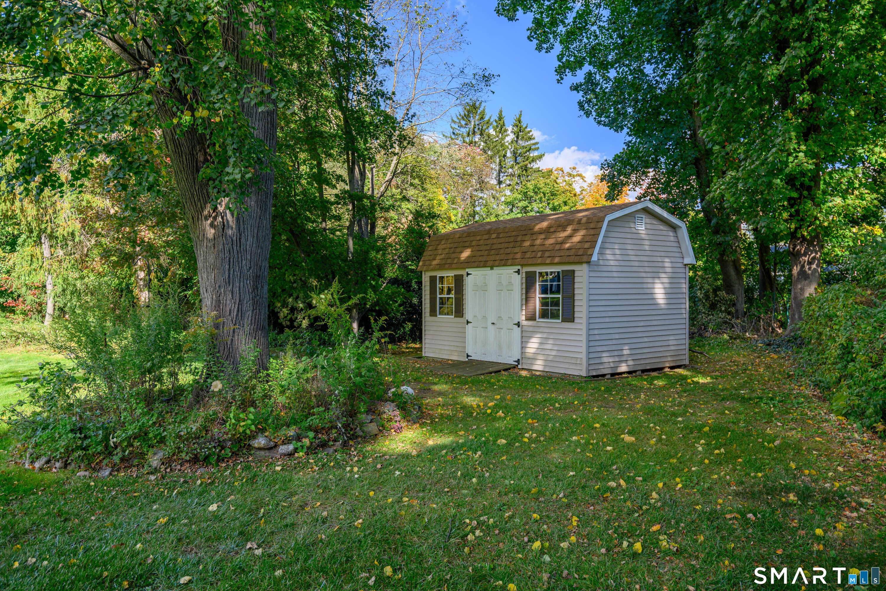 2 Madison Drive Newtown CT 06470