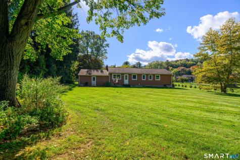 2 Madison Drive Newtown CT 06470