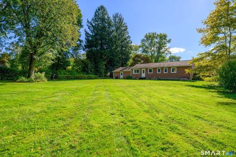 2 Madison Drive Newtown CT 06470