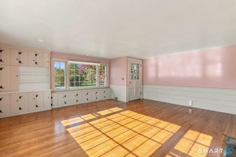 21 South Main Street Newtown CT 06470