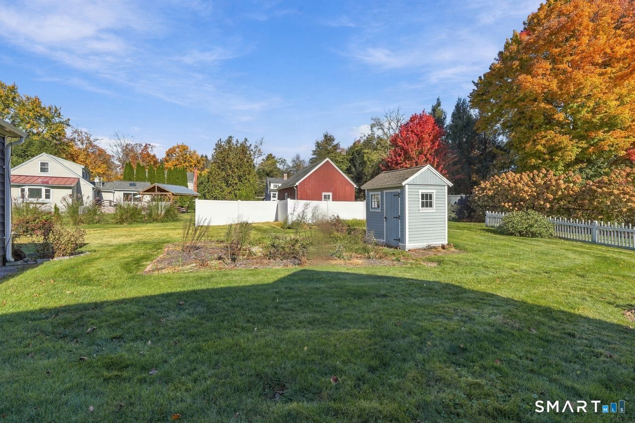 21 South Main Street Newtown CT 06470