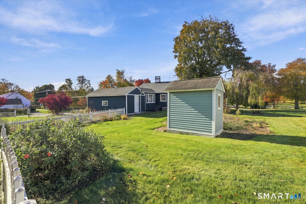 21 South Main Street Newtown CT 06470