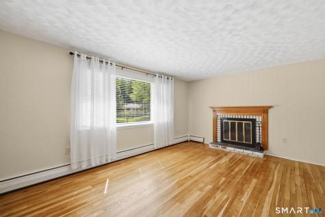 2 Belinda Lane Enfield CT 06082