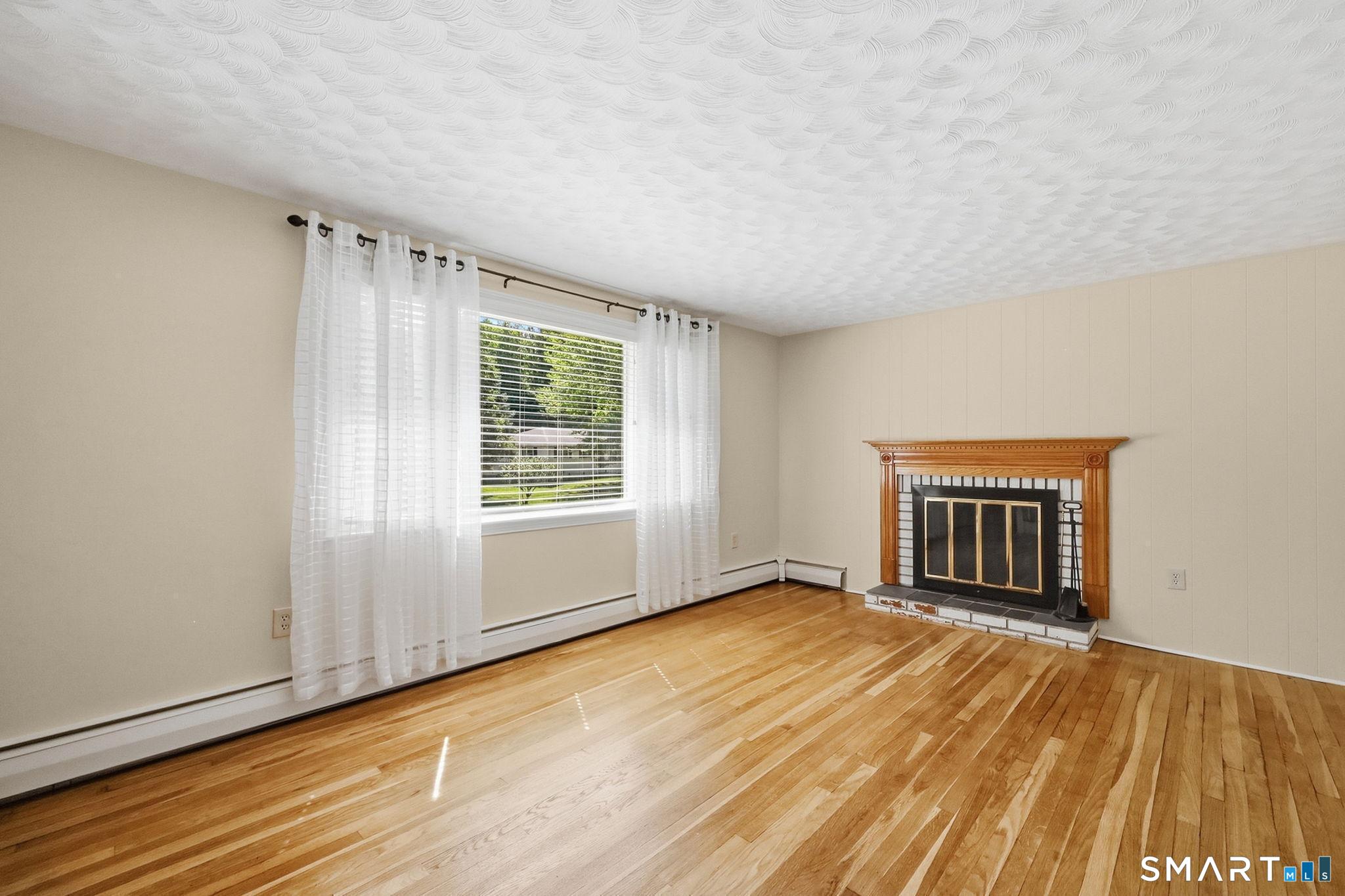 2 Belinda Lane Enfield CT 06082