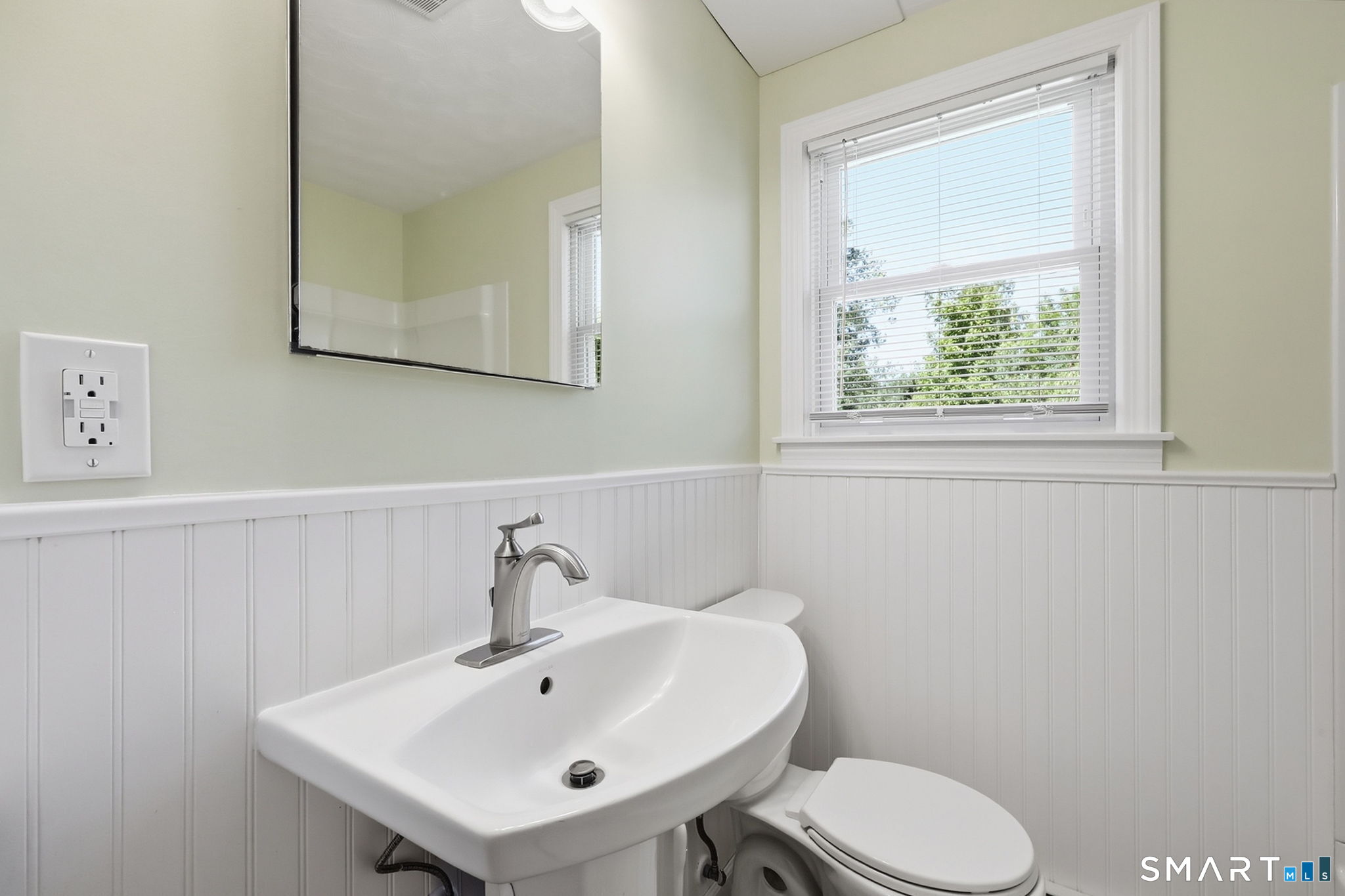 2 Belinda Lane Enfield CT 06082