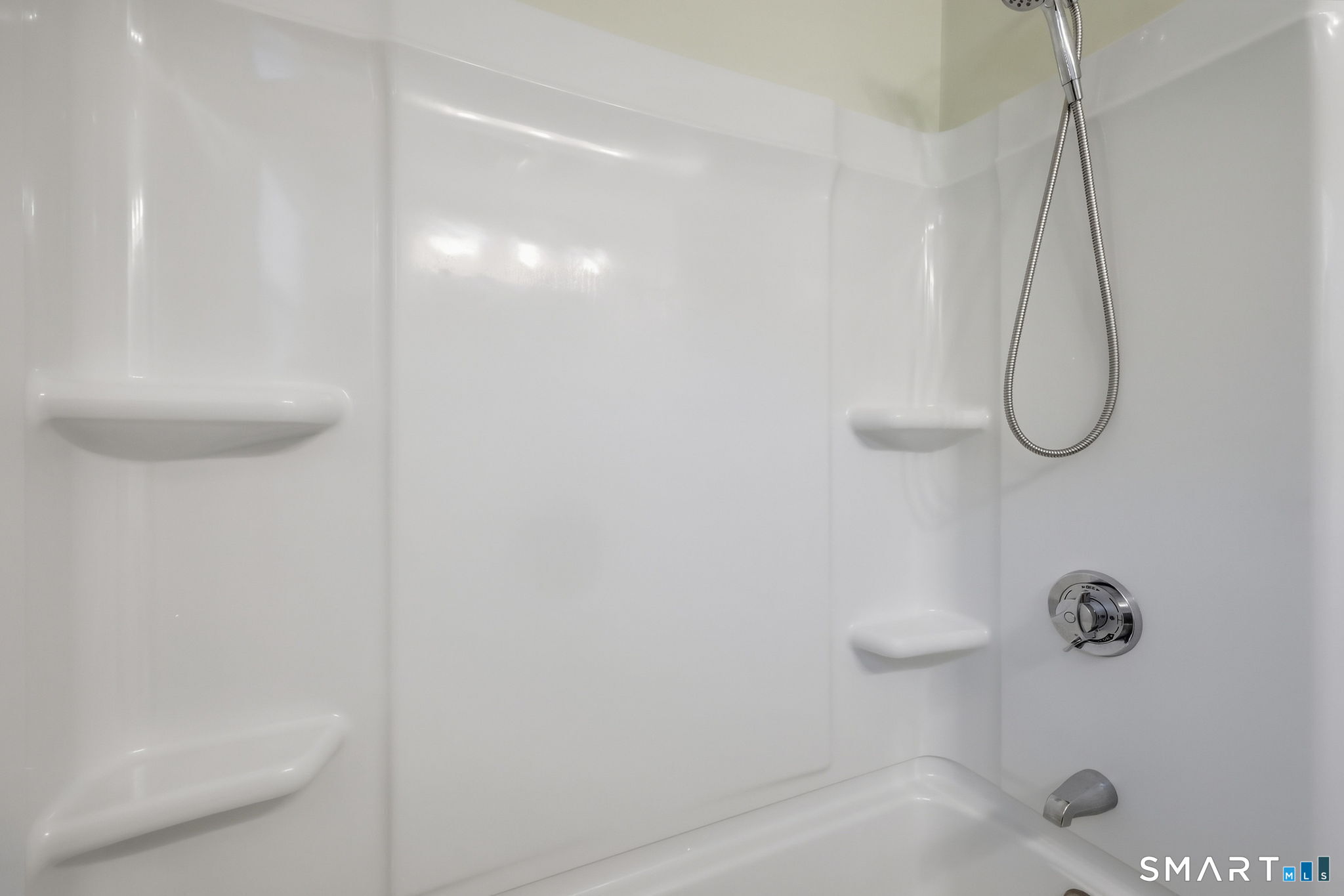 2 Belinda Lane Enfield CT 06082