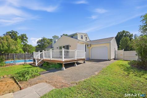 2 Belinda Lane Enfield CT 06082