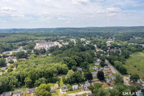 11 Lexington Avenue Norwich CT 06360