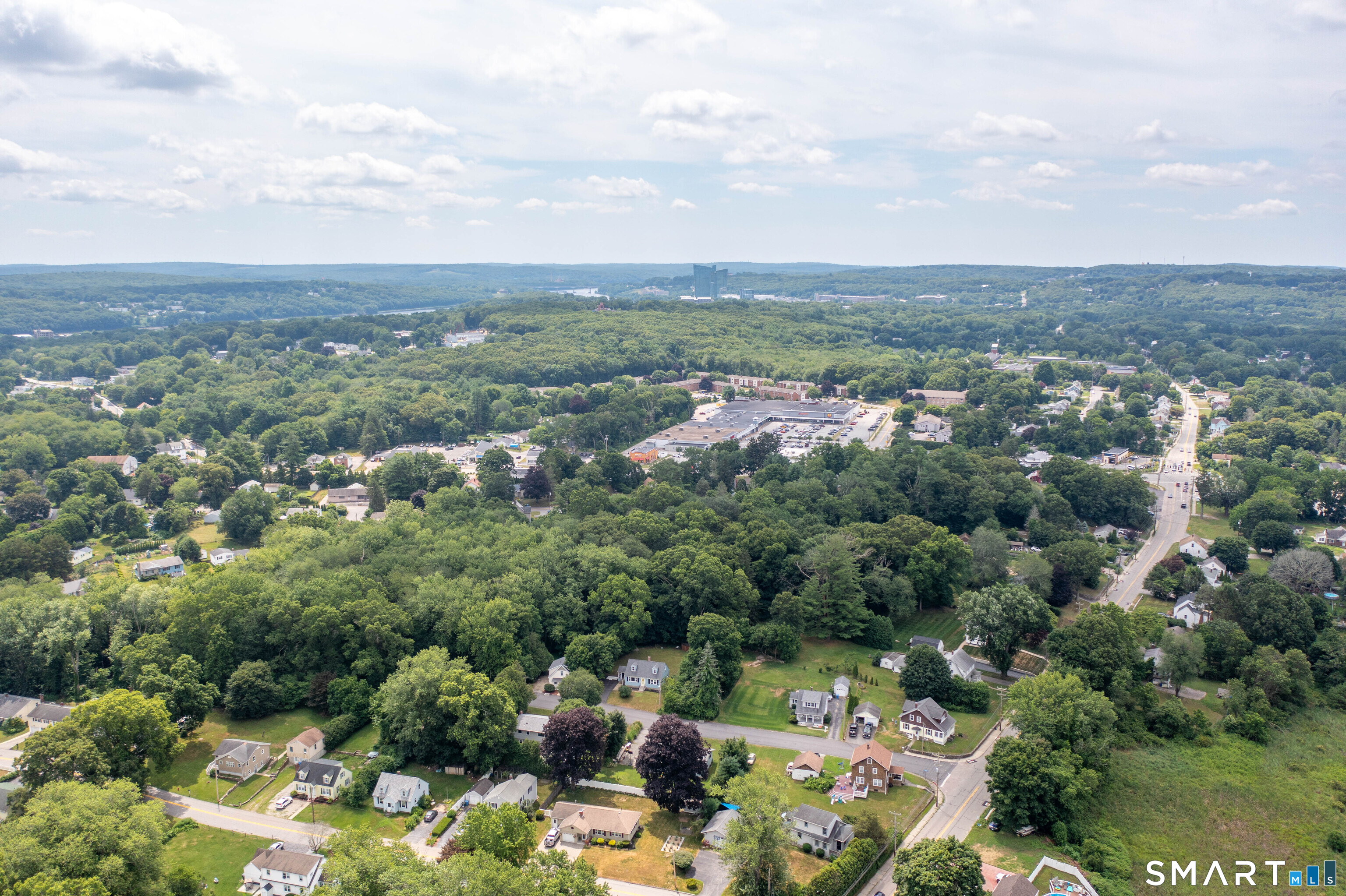 11 Lexington Avenue Norwich CT 06360