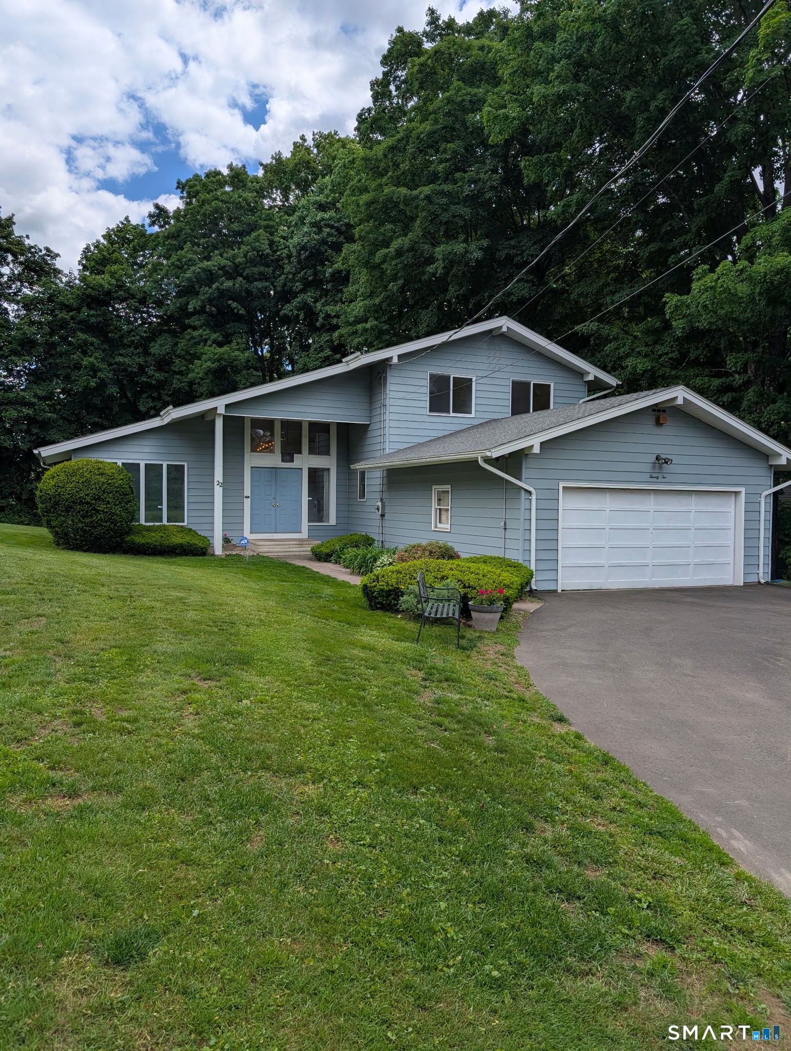 22 Terry Plains Road Bloomfield CT 06002