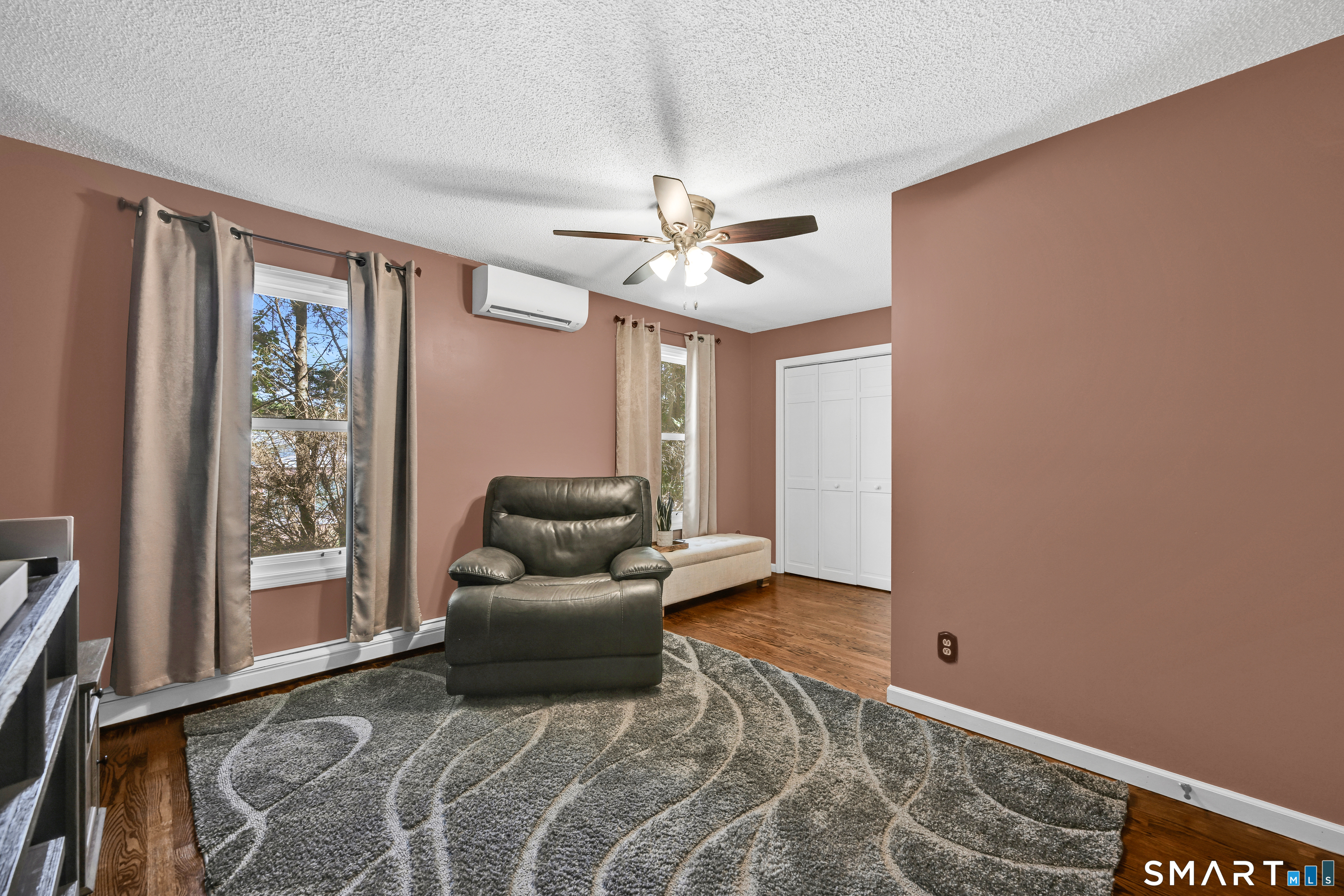 15 Ridgewood Street Bristol CT 06010