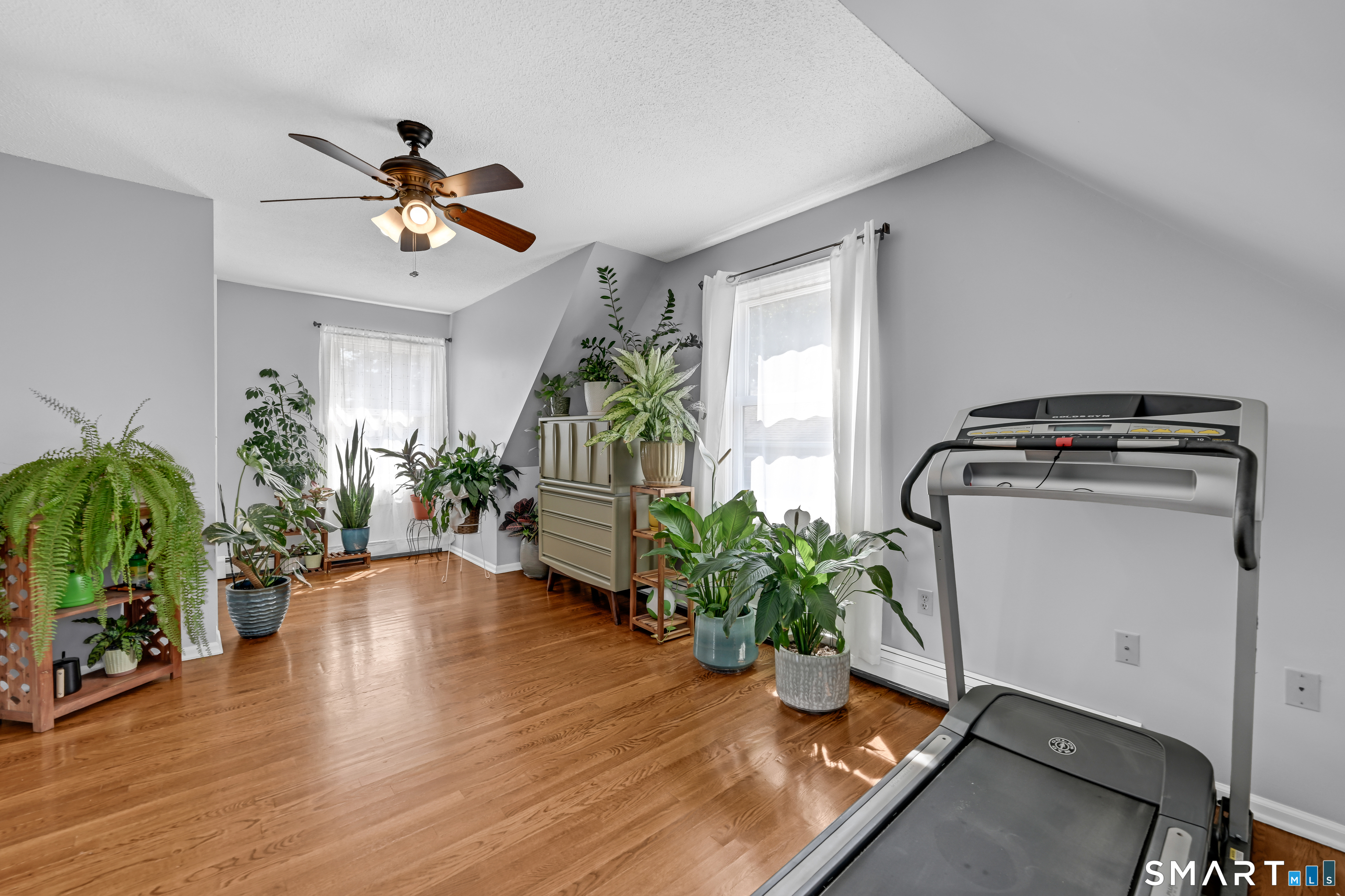 15 Ridgewood Street Bristol CT 06010