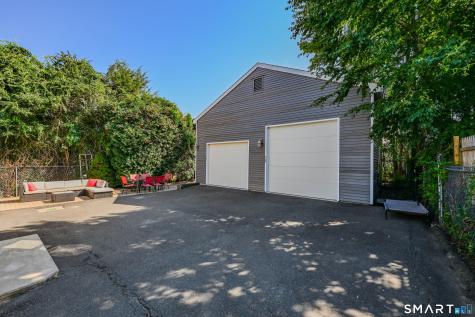 15 Ridgewood Street Bristol CT 06010