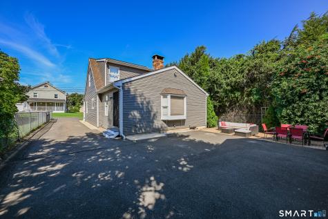 15 Ridgewood Street Bristol CT 06010