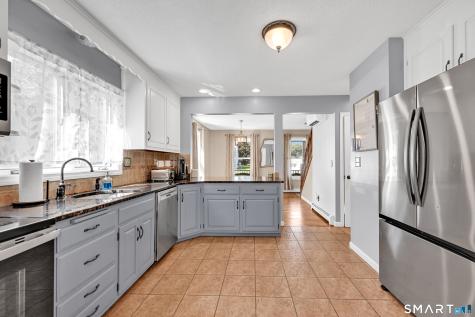 15 Ridgewood Street Bristol CT 06010