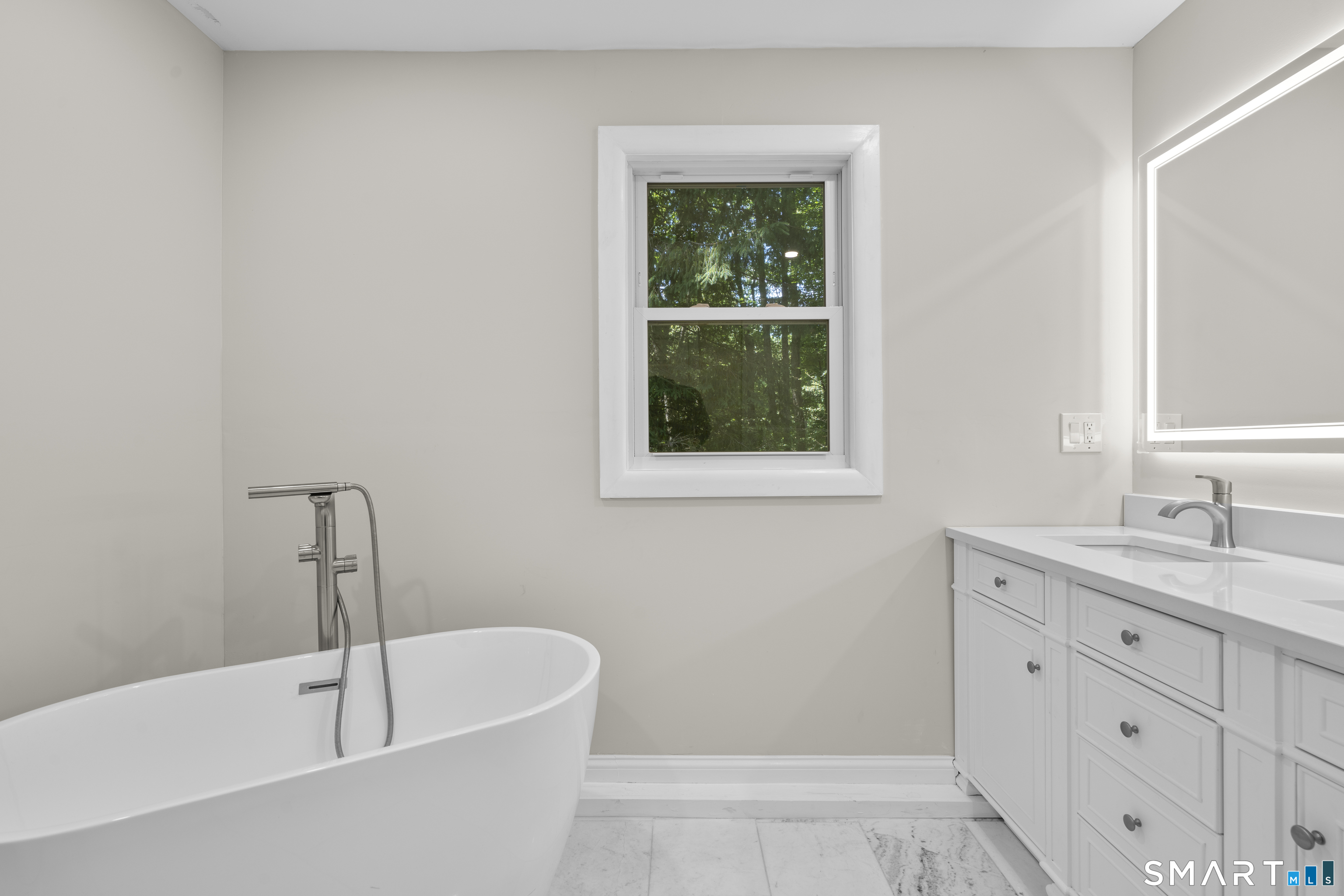 33 Old Stagecoach Road Redding CT 06896