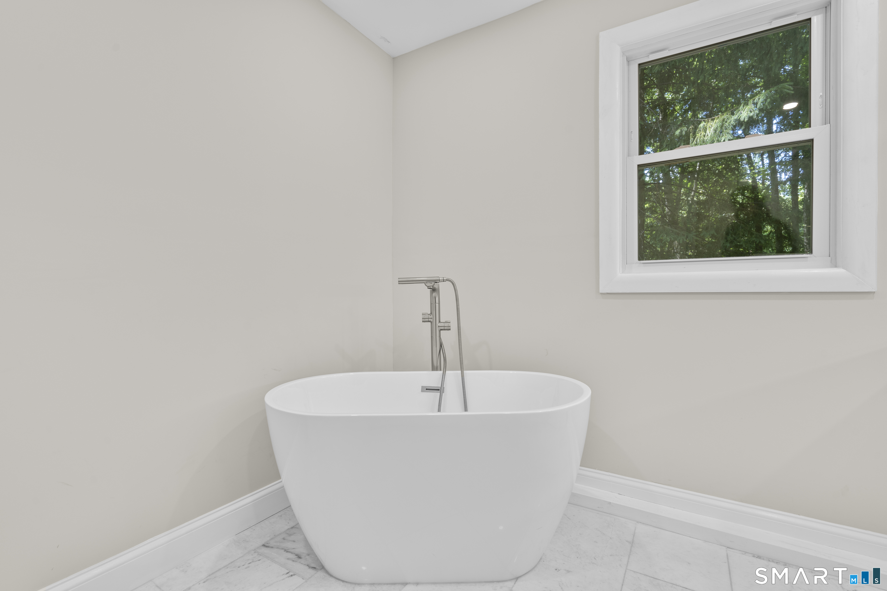 33 Old Stagecoach Road Redding CT 06896