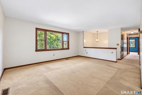 25 Benjamin Way South Windsor CT 06074