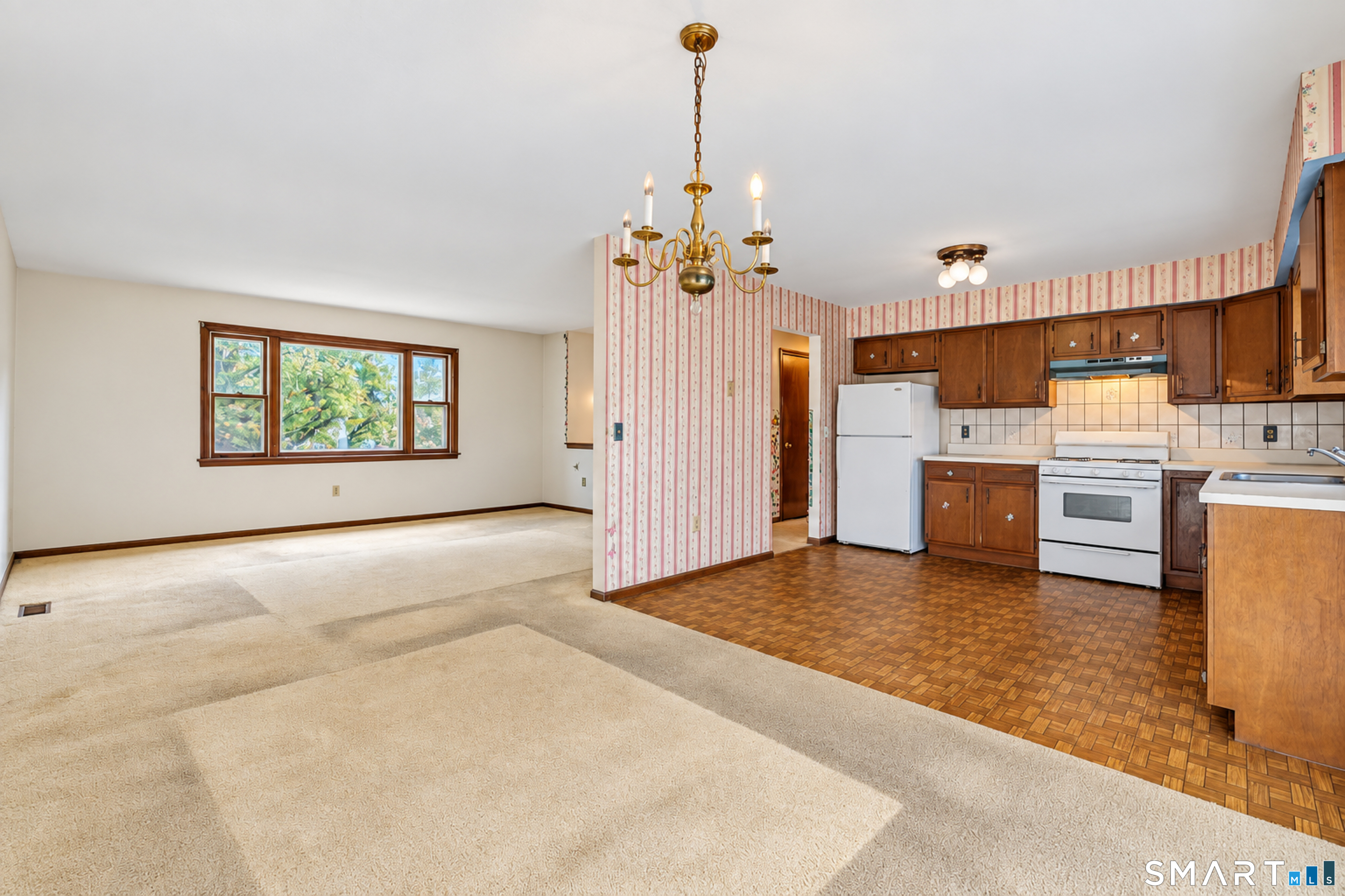 25 Benjamin Way South Windsor CT 06074
