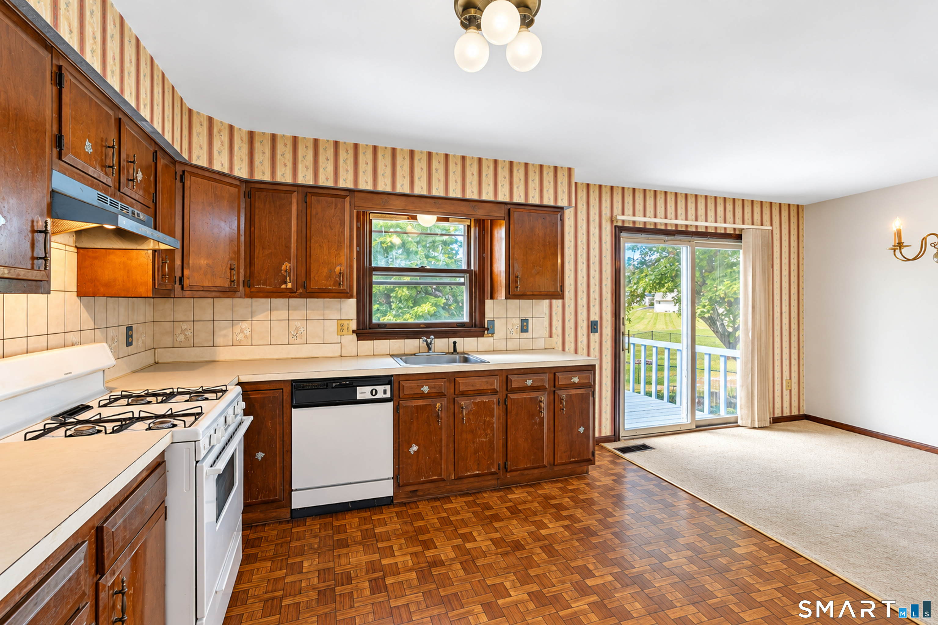 25 Benjamin Way South Windsor CT 06074