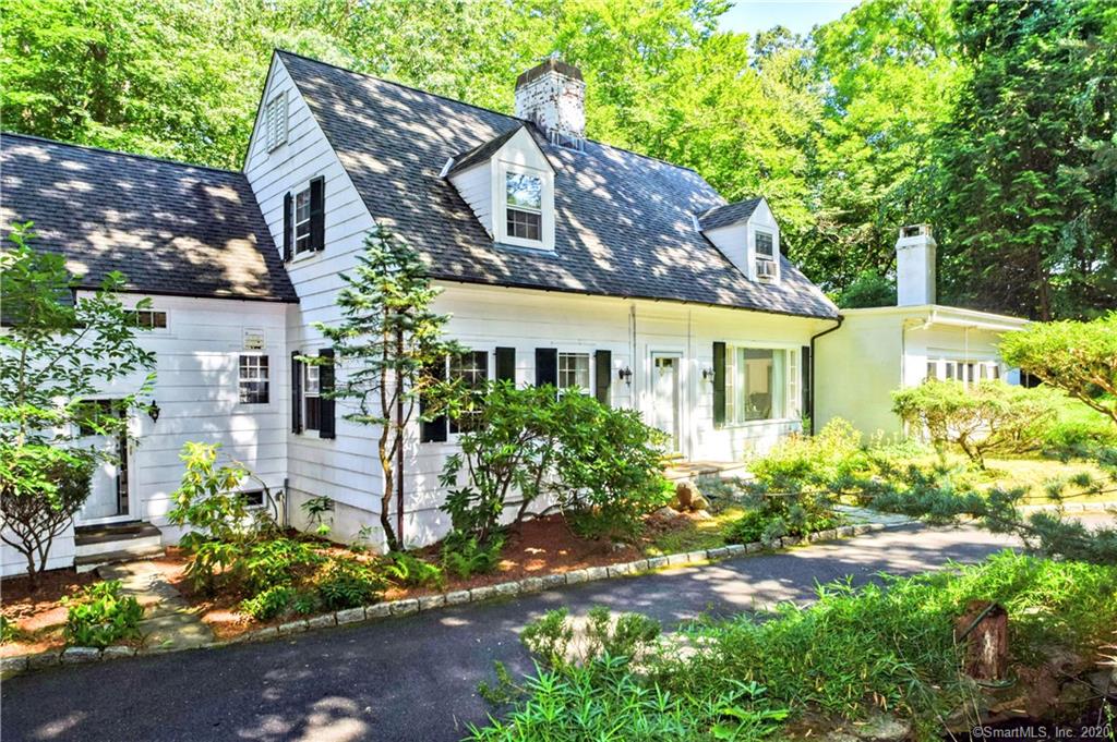 8 Lakewood Drive Stamford CT 06903