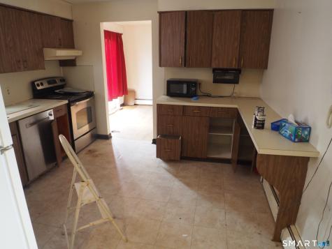 341 Lounsbury Street Waterbury CT 06706