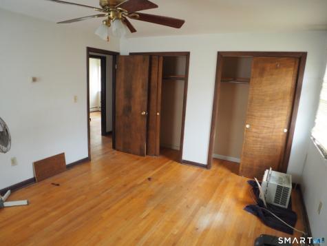 341 Lounsbury Street Waterbury CT 06706