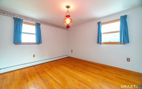 28 Cemetery Road Willington CT 06279