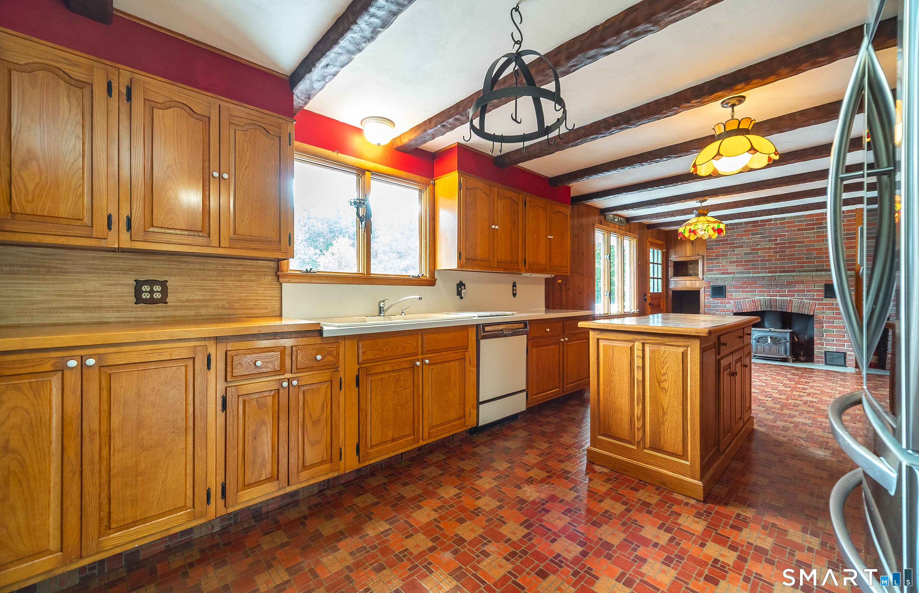 28 Cemetery Road Willington CT 06279
