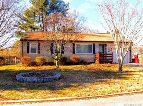 105 Tawny Thrush Road Naugatuck CT 06770