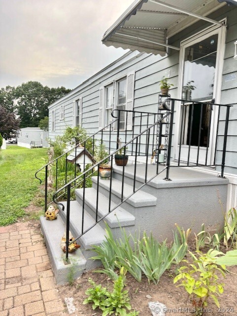 37 Laurel View Wallingford CT 06492