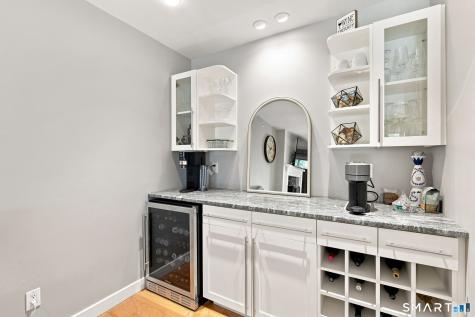 160 Nod Road Simsbury CT 06001