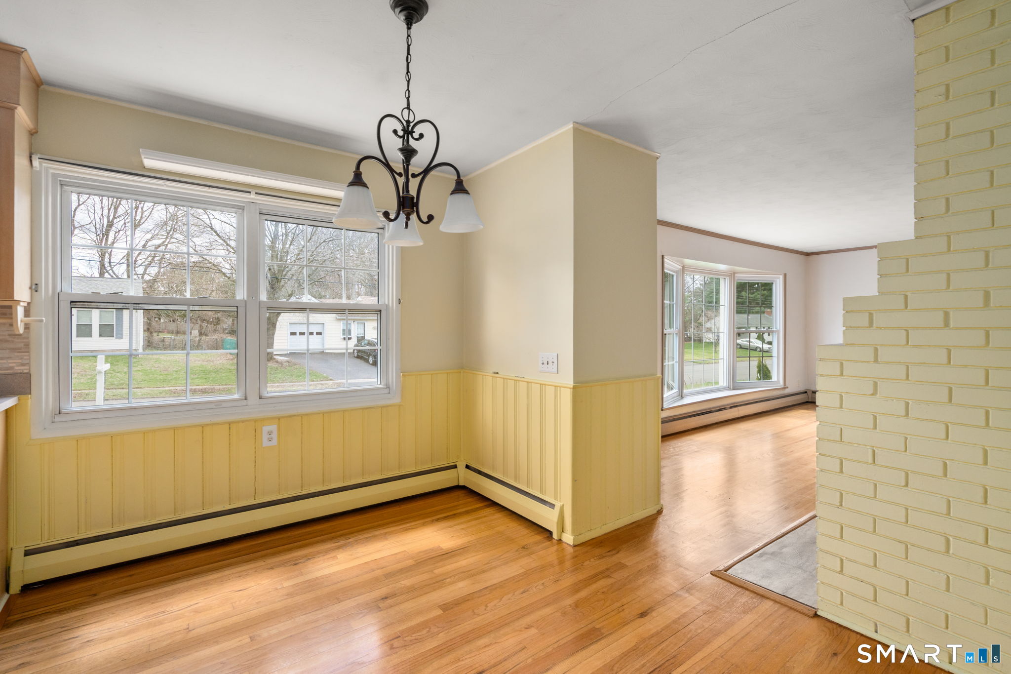 215 Monroe Street East Hartford CT 06118
