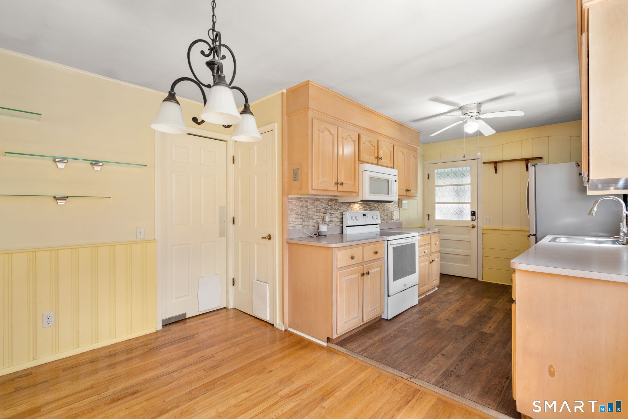 215 Monroe Street East Hartford CT 06118