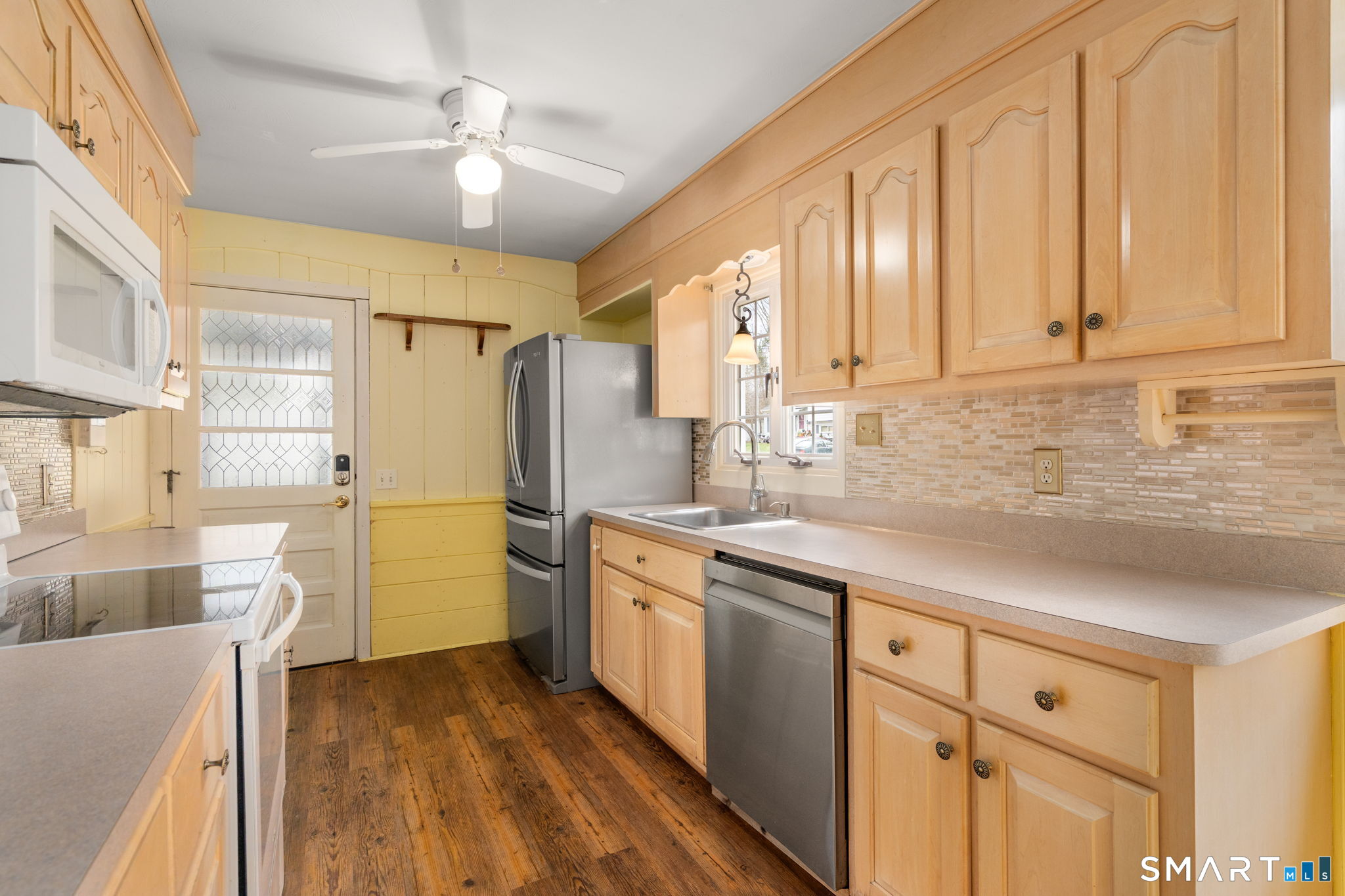 215 Monroe Street East Hartford CT 06118