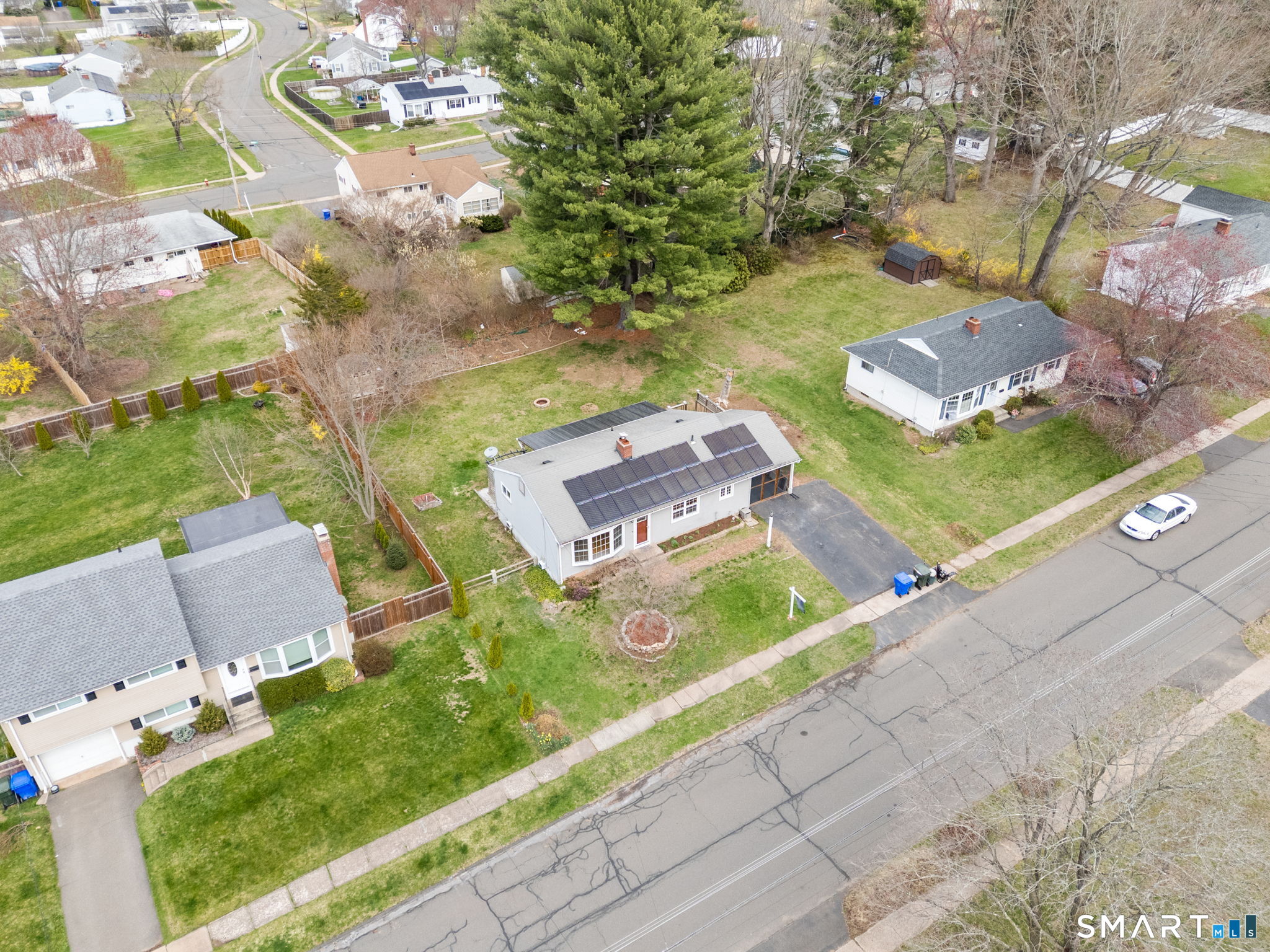 215 Monroe Street East Hartford CT 06118