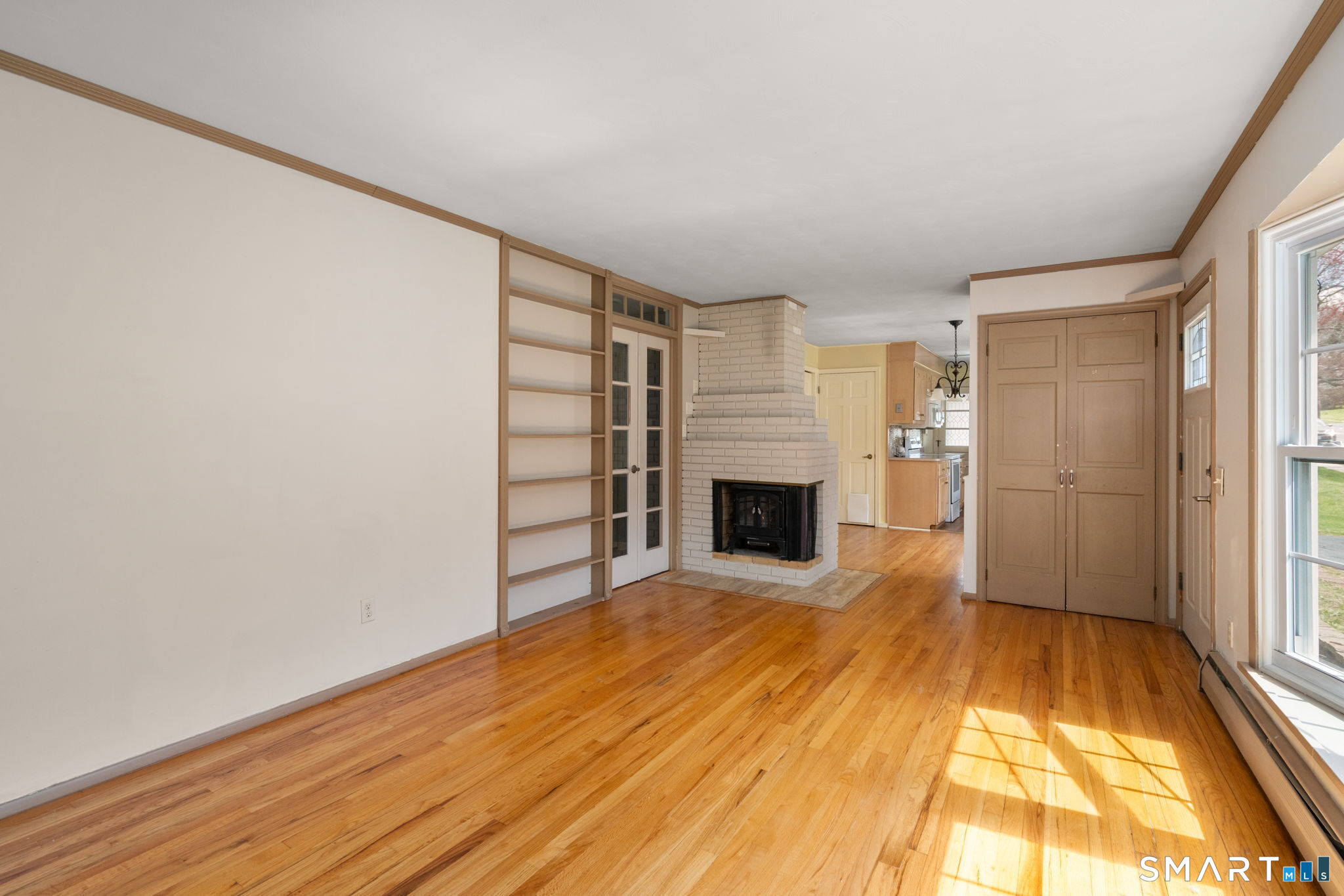 215 Monroe Street East Hartford CT 06118