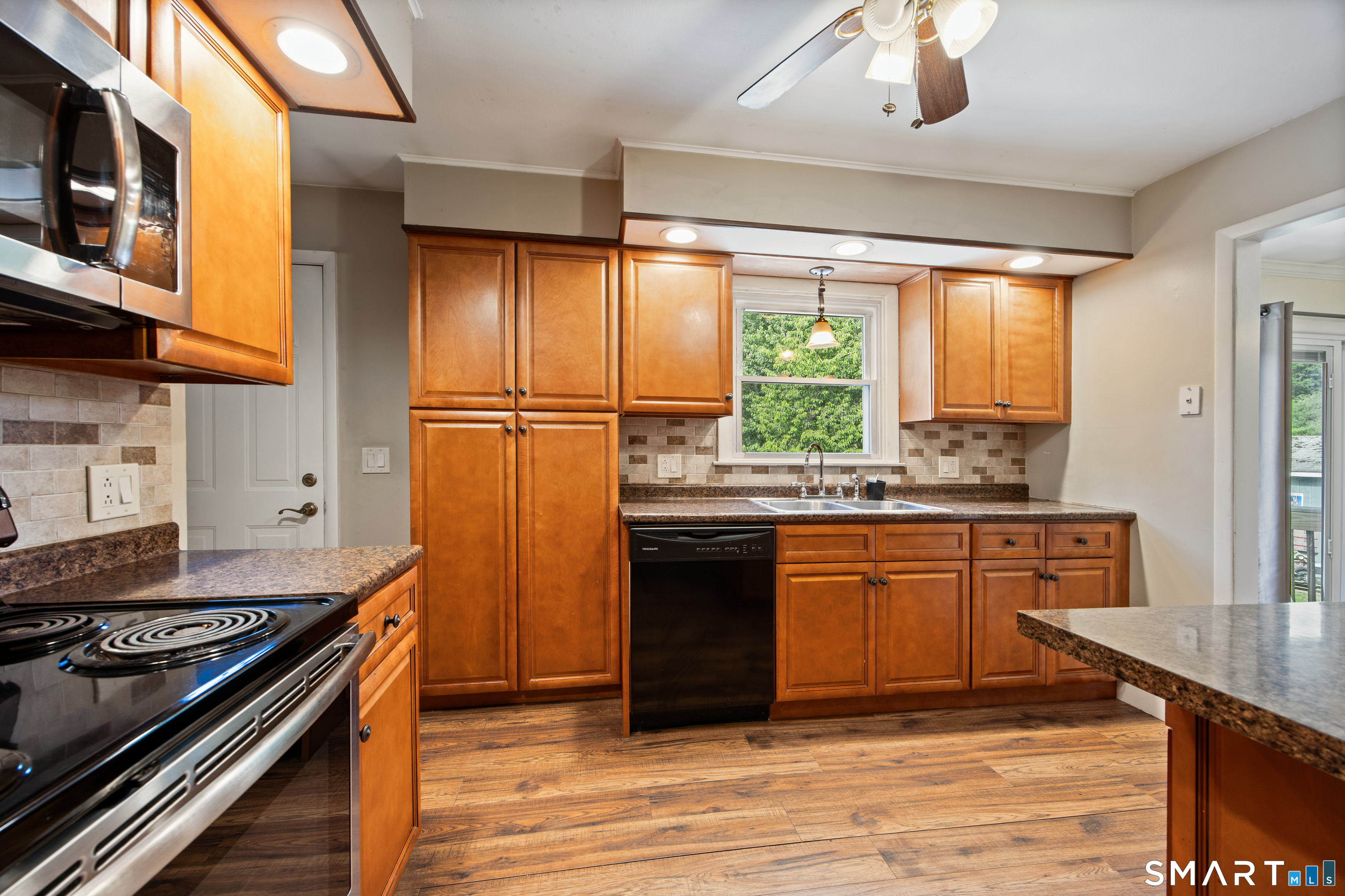 1090 Notch Road Cheshire CT 06410