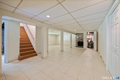 1090 Notch Road Cheshire CT 06410