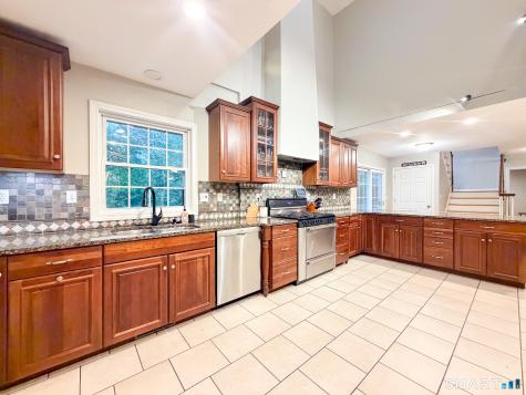 662 Coleman Road Cheshire CT 06410