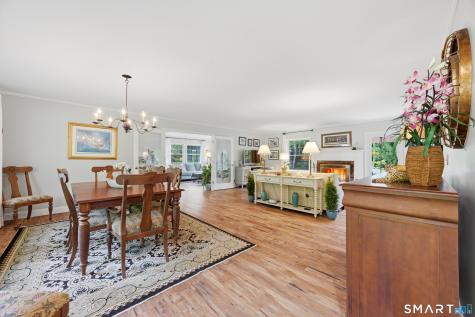 49 River Road Essex CT 06426